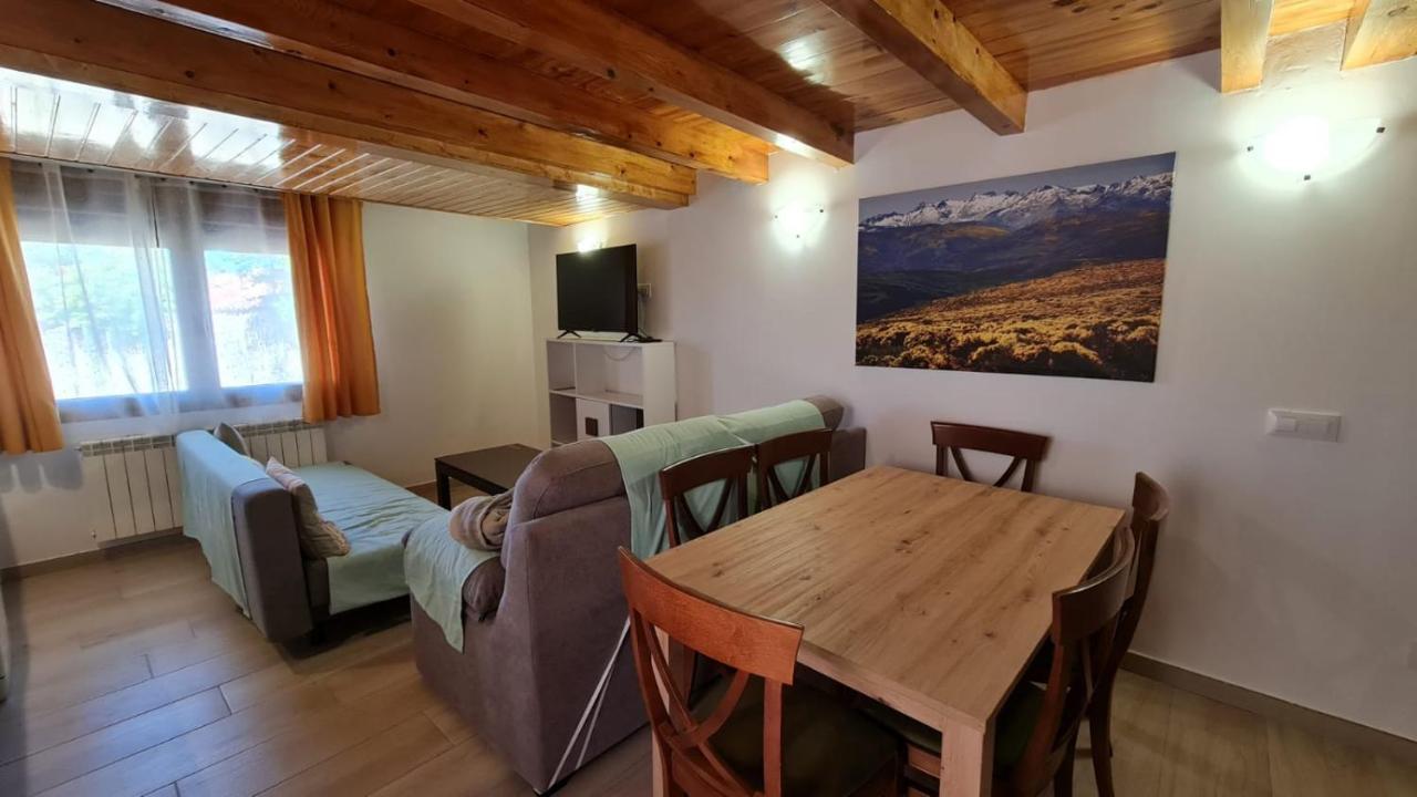 Casa Rural Los 7 Pinos De Gredos Navarredonda de Gredos Exterior photo